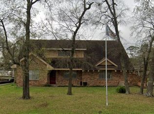 525 Baywood St, Shoreacres, TX 77571