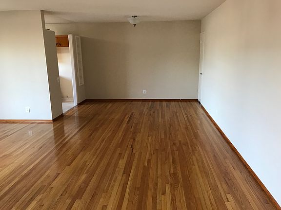 5th image of 10533 Valparaiso St