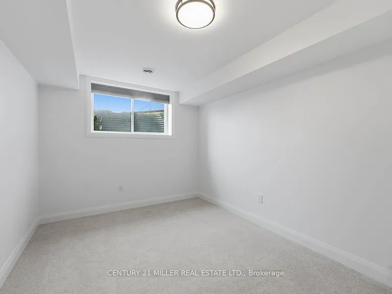 362 Wellington St E — Photo 26