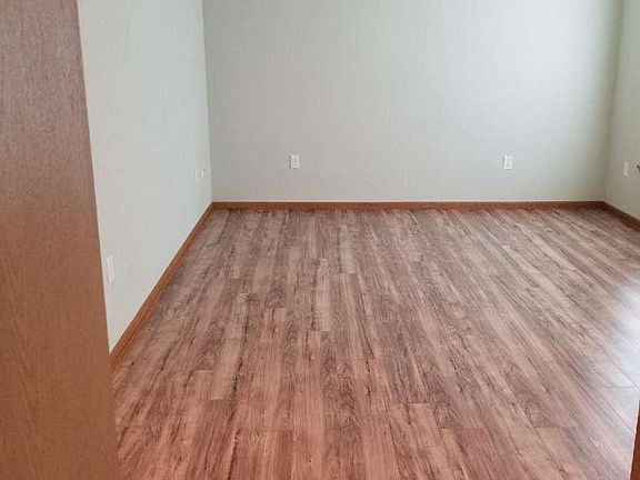 4th image of 1018 Monroe St