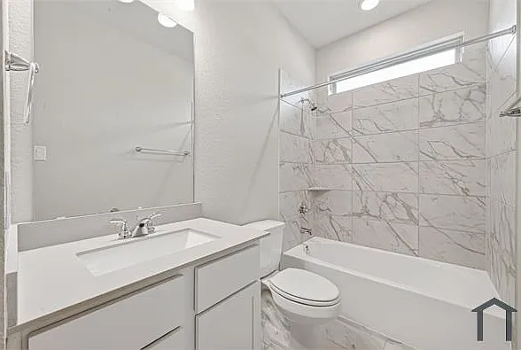 2216 Inglenook Grove Dr — Photo 24