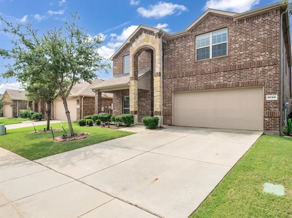 8728 Yosemite Trl, Aubrey, TX 76227