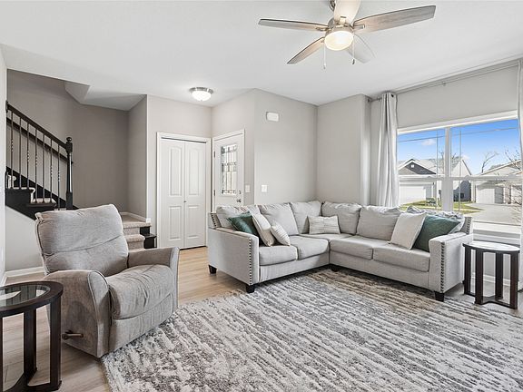3rd image of 4709 E Merced St