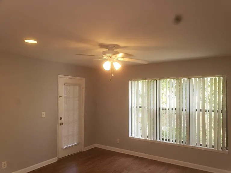 4096 N Pine Island Rd #2102 — Photo 2