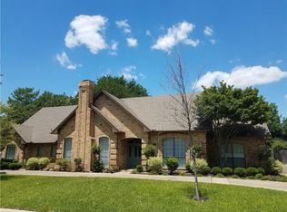 2420 Bluffview Ct, Arlington, TX 76011