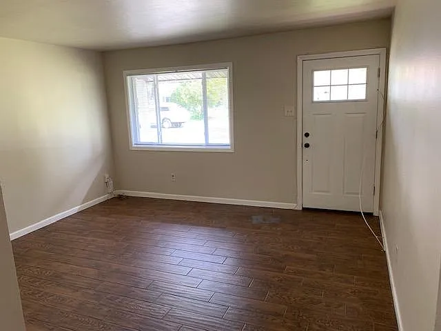 740 Lexington Park — Photo 6