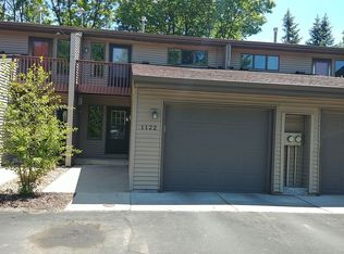 1122 Highland Ave, Northfield, MN 55057