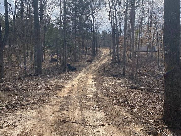 3rd image of Hines Road Hines Rd