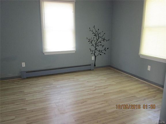 2nd image of 6003 Leonard Ct
