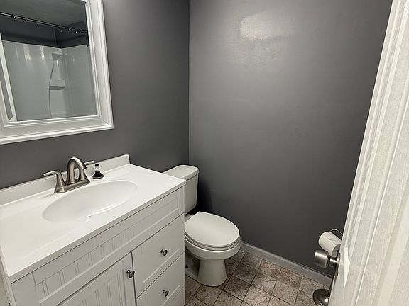 4th image of 3721 Ronnald Dr #Top