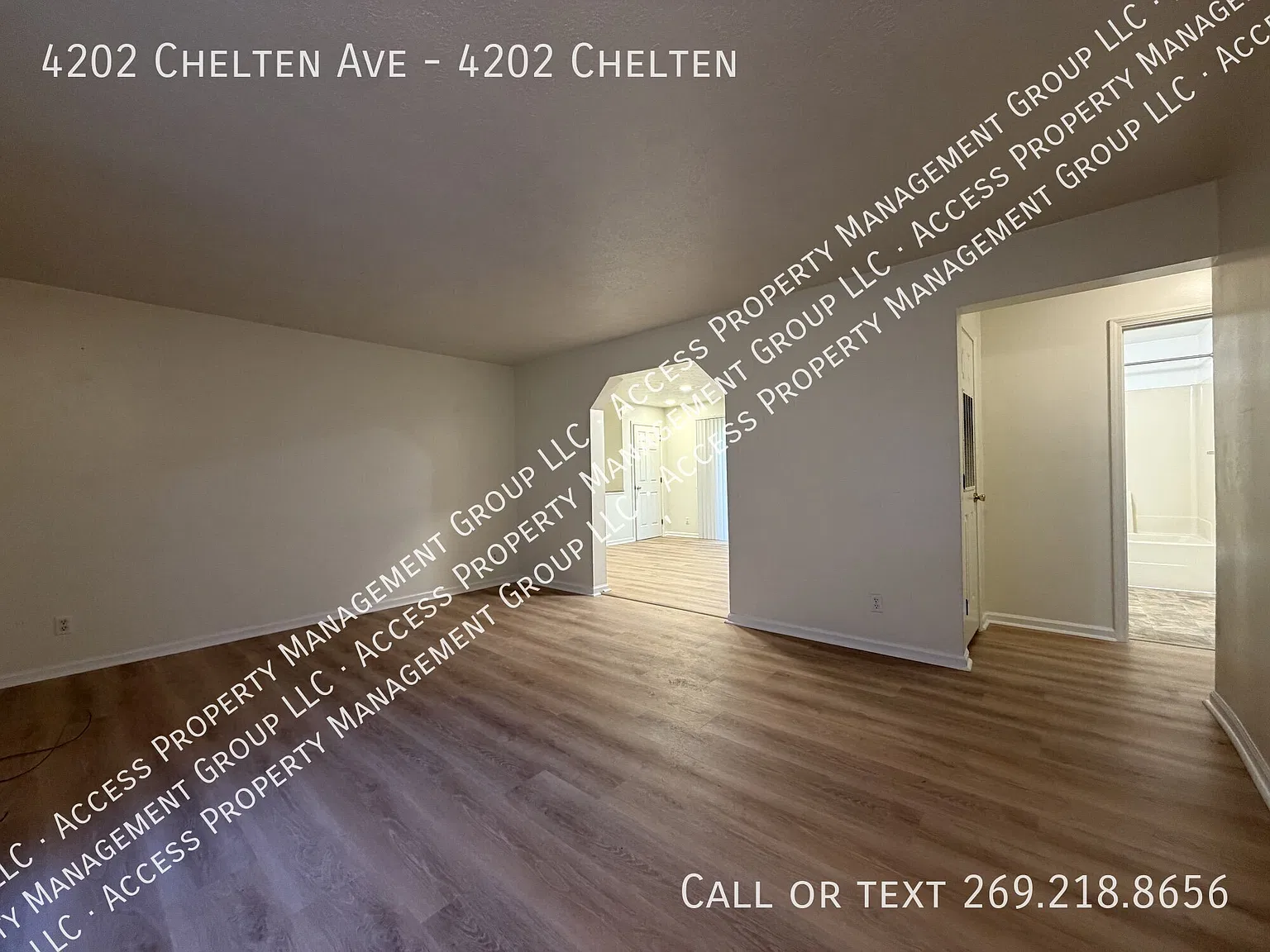 Large 3 bedroom/2 bath townhome near Westwood! — Photo 2