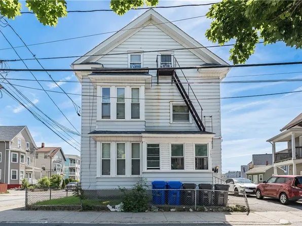 163 Park St, Pawtucket, RI 02860