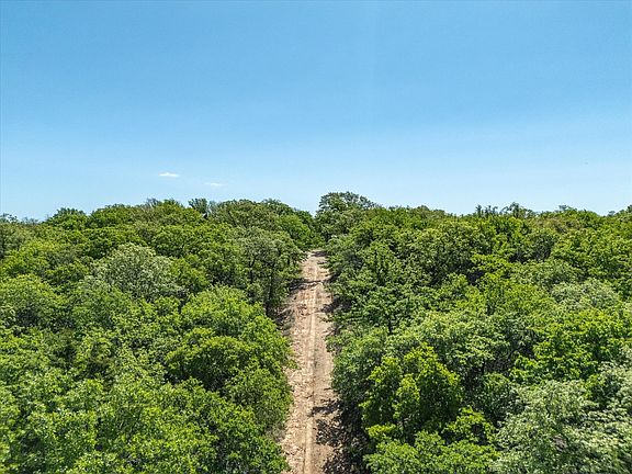 2nd image of 900 Old Spring Rd
