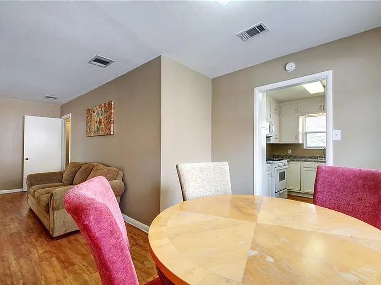 507 Bellevue Pl #B — Photo 10