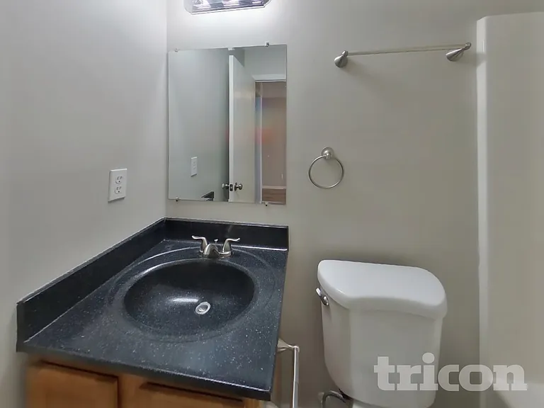6811 Smithfield Blvd — Photo 12