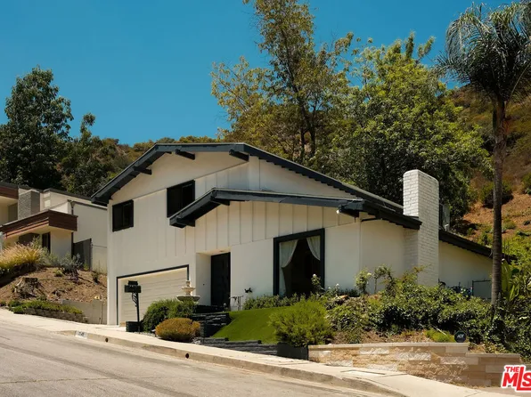 17149 Clemons Dr, Encino, CA 91436