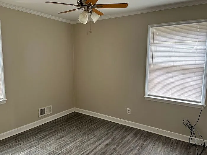 606 Montgomery Ave #2 — Photo 6