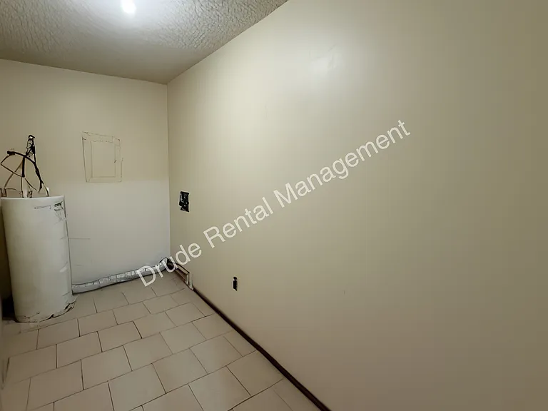 335 N Baronne St — Photo 9
