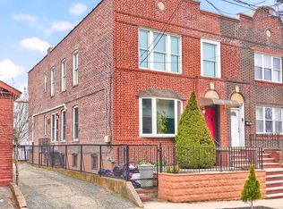 21-11 23rd Ter #2FAMILY, Astoria, NY 11105