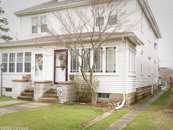 513 8th St, Selinsgrove, PA 17870