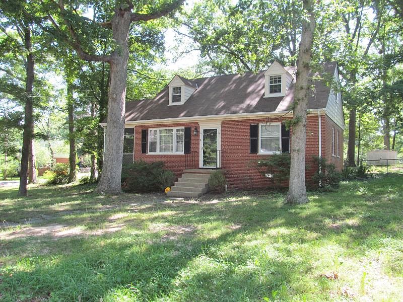 1st image of 1111 Bridle Ln