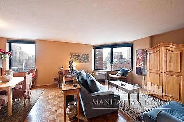 2nd image of 1767 2nd Ave #7N