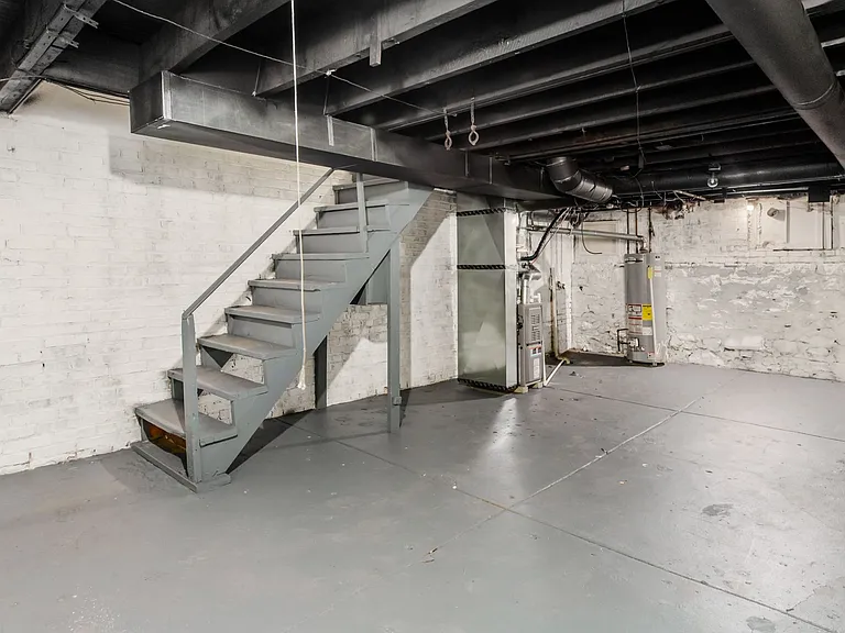 299 S 17th St #299 — Photo 11