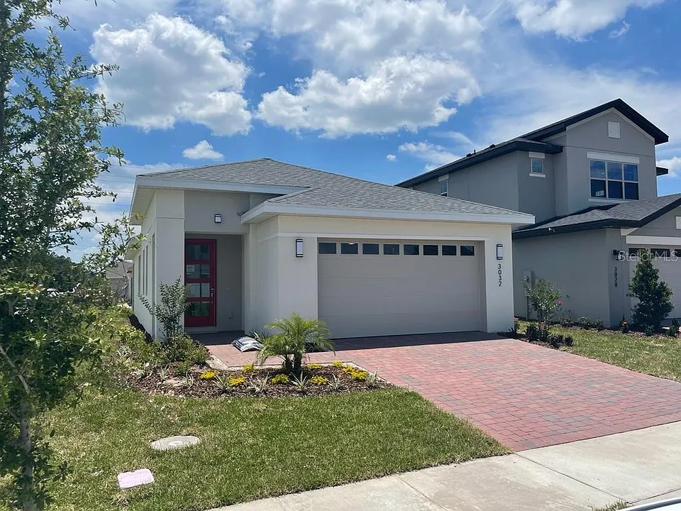 3032 Crispin Cir