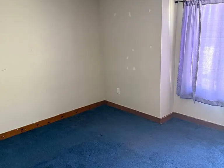 Town Edge Apartments — Photo 13