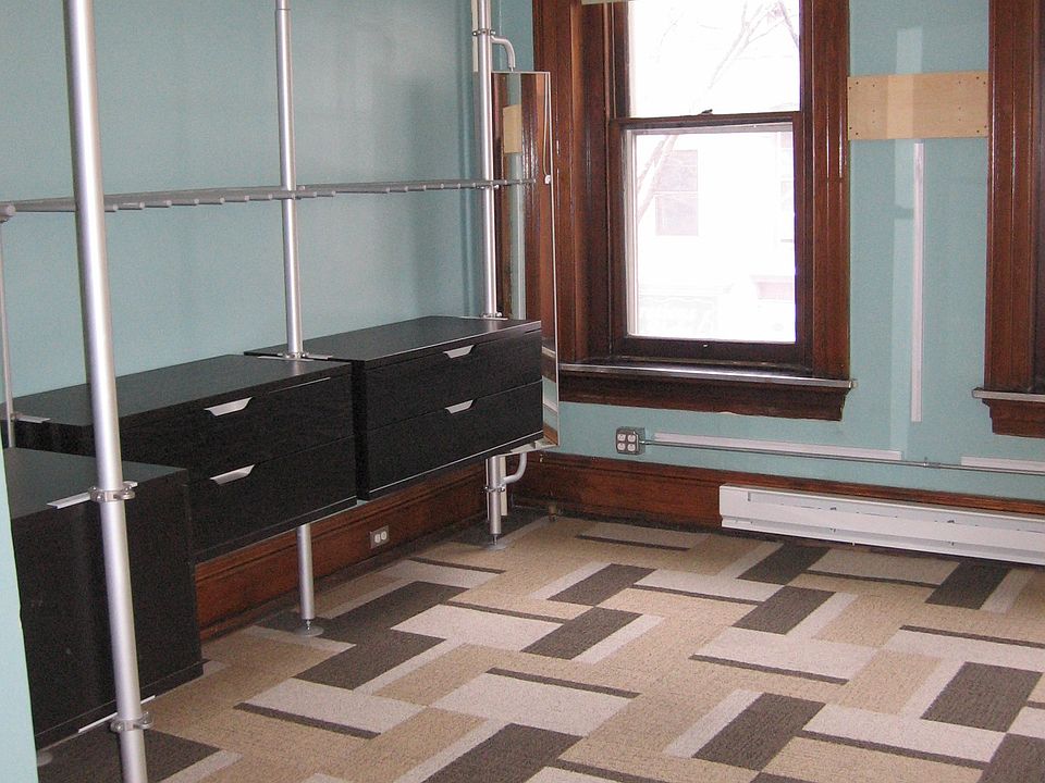 2nd image of 38 W 4th St APT 3