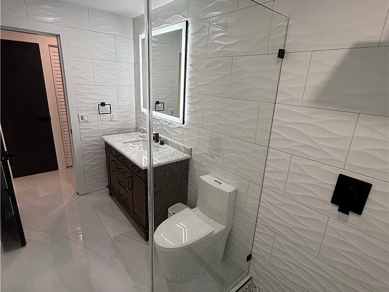 4937 Edith Esplanade Cpe — Photo 22