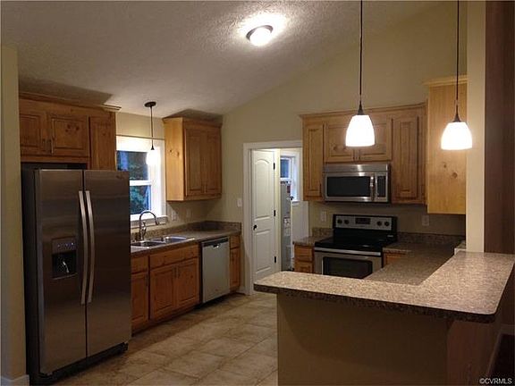 5th image of 4439 New Kent Hwy