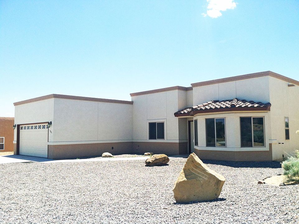 1st image of 3601 Tijeras Ave