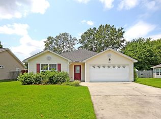 1303 Belle Grove Cir, Hanahan, SC 29410
