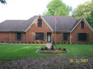 190 Crangle Rd, Rossville, TN 38066