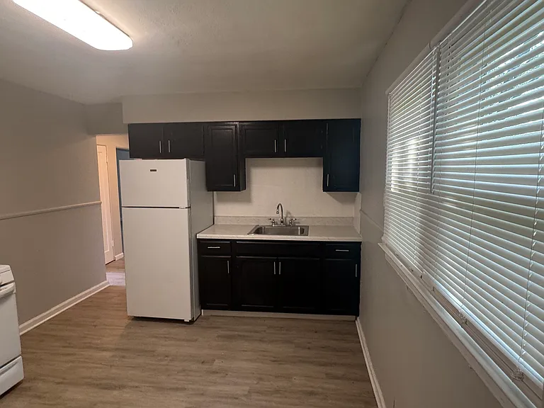 9839 Lorna Ln — Photo 4
