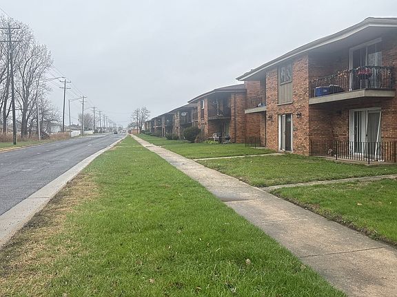 4th image of 2770 E State St