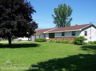 10502 Gillett Town Hall Rd, Gillett, WI 54124