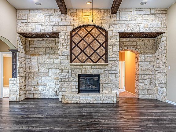 2nd image of 7907 Pacific Spring Ln