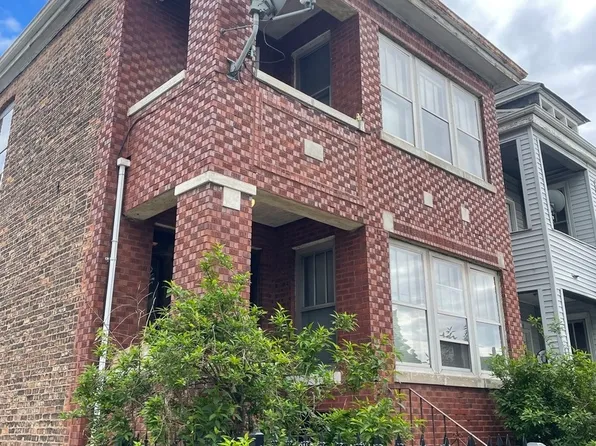 4027 S Maplewood Ave, Chicago, IL 60632