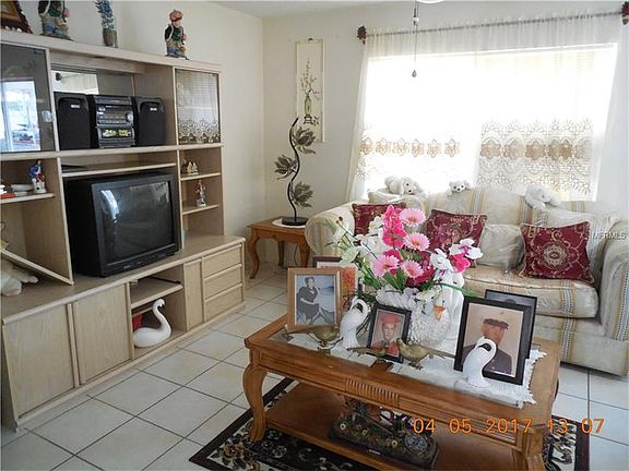 5th image of 3821 Ravenna Dr