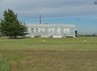 2437 Fields Rd, Henrietta, TX 76365