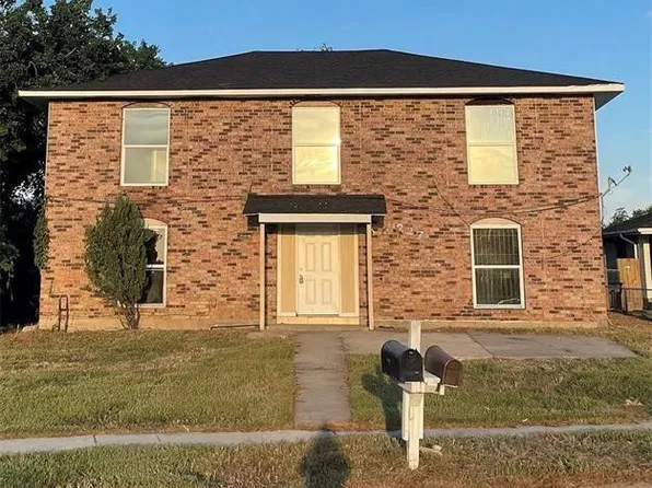 5227-5229 Cannes St, New Orleans, LA 70129