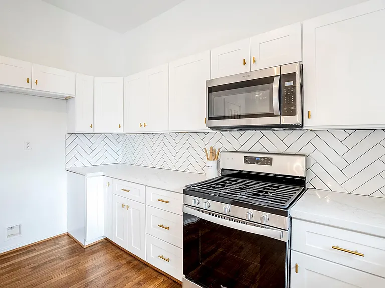4206 Gano St — Photo 8