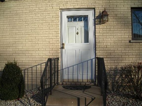 3rd image of 7623 W Altgeld St #2WS