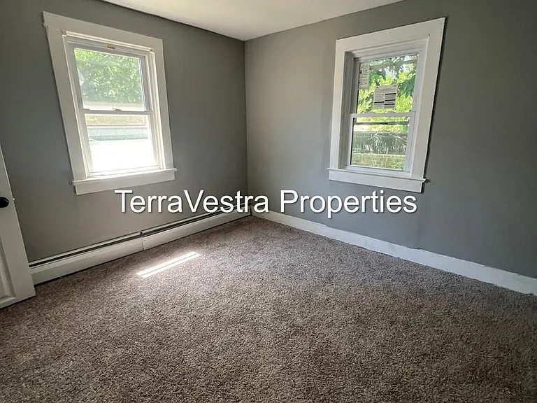 138 Denny Ave — Photo 7