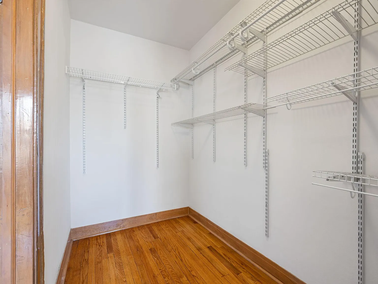 1400 W. Devon Avenue — Photo 3