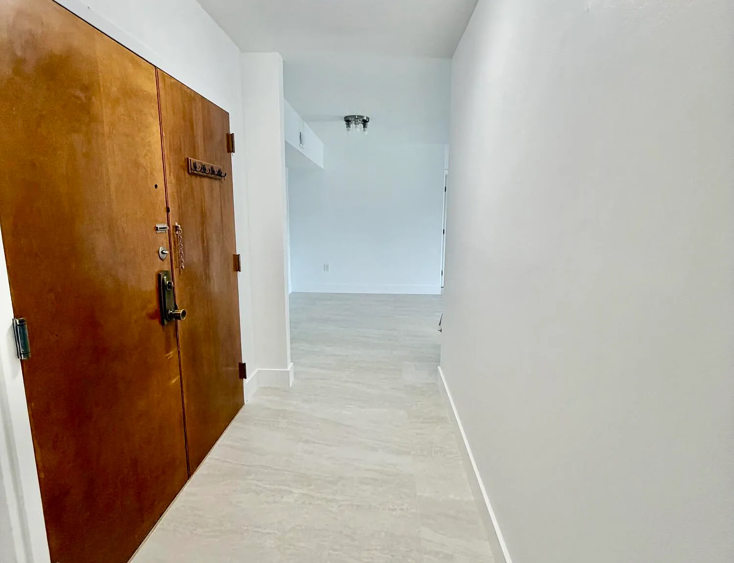 5900 SW 127th Ave — Photo 3