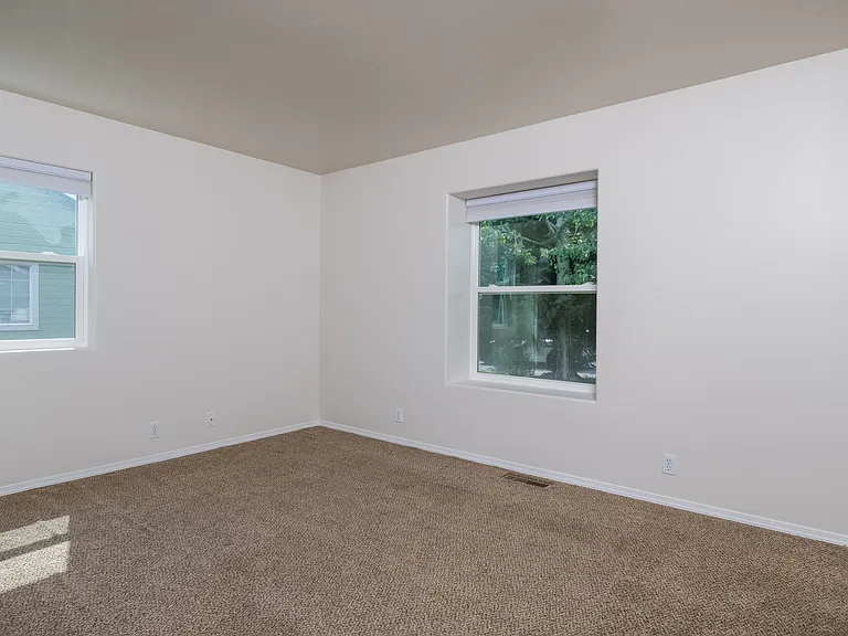 640 Northstar Dr — Photo 10