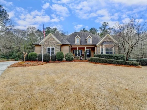 10 Clear Spring Ct, Oxford, GA 30054